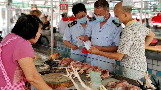 市市场监管局迅速行动开展重点环节食品安全检查 水产品冷冻冷藏专项治理见效